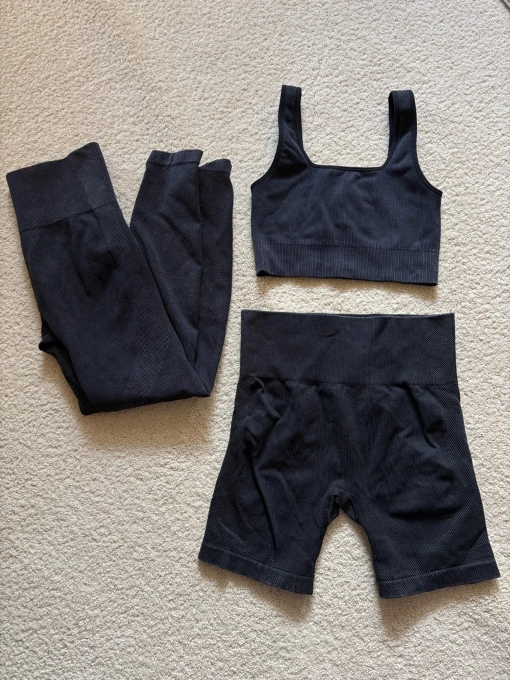 Workout set - Picture 1 of 1